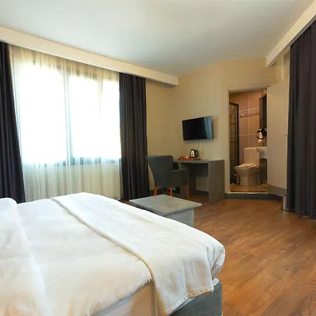 Grand Royal Hotel Gumusyaka