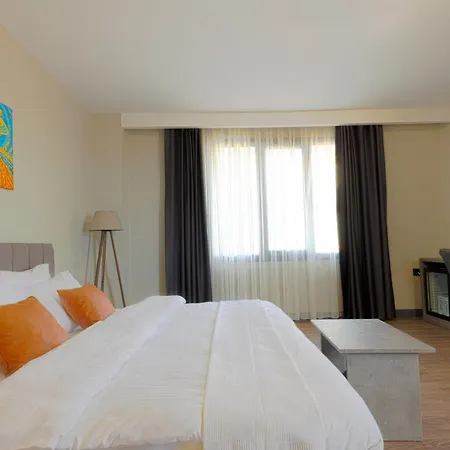 Grand Royal Hotel Gumusyaka