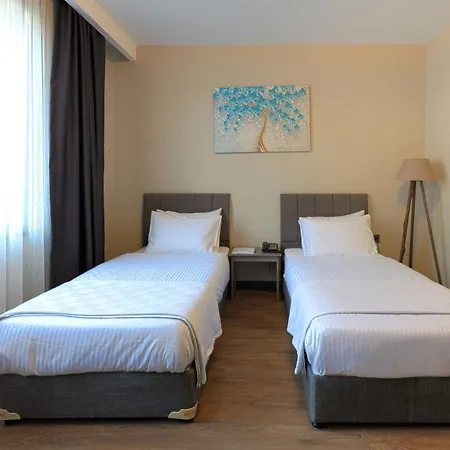 Grand Royal Hotel Gumusyaka